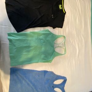 Never worn workout tops!!!